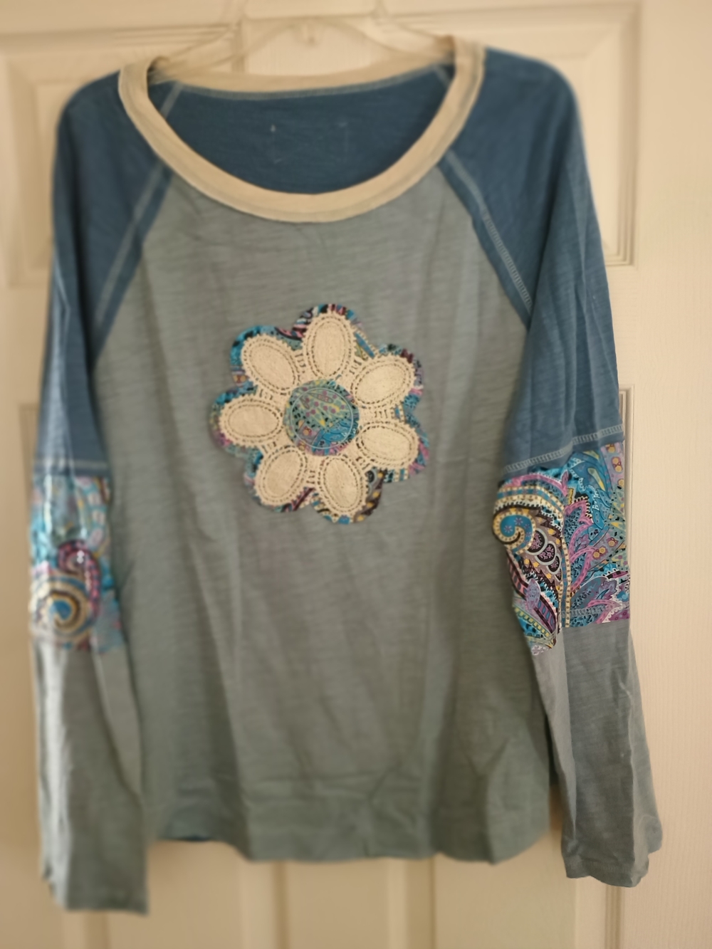 Light Blue Long-Sleeve Floral Appliqué Tee